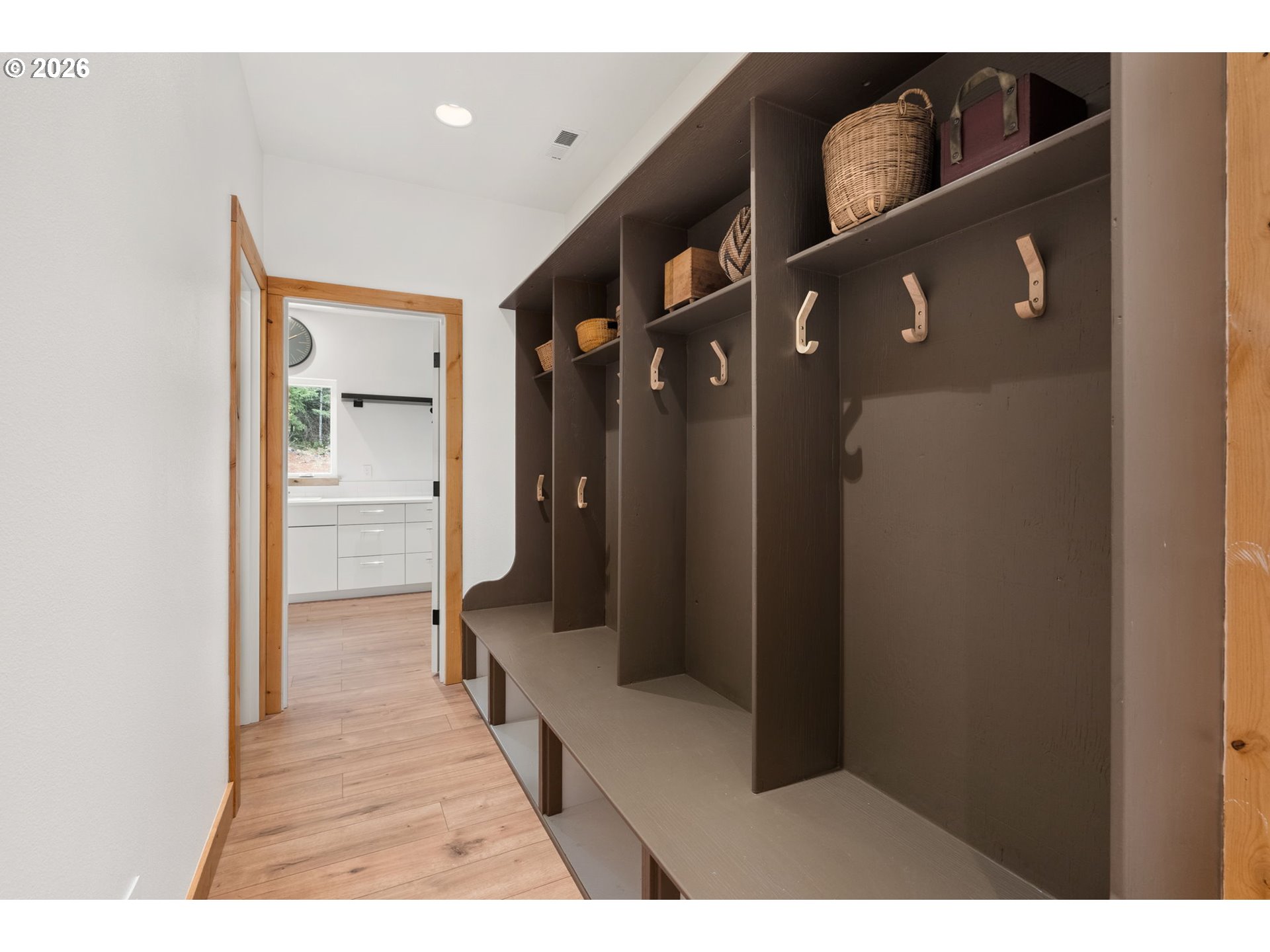 527 Tennessee Road Winlock, WA 98596 - Photo 29 of 48 a view of hallway