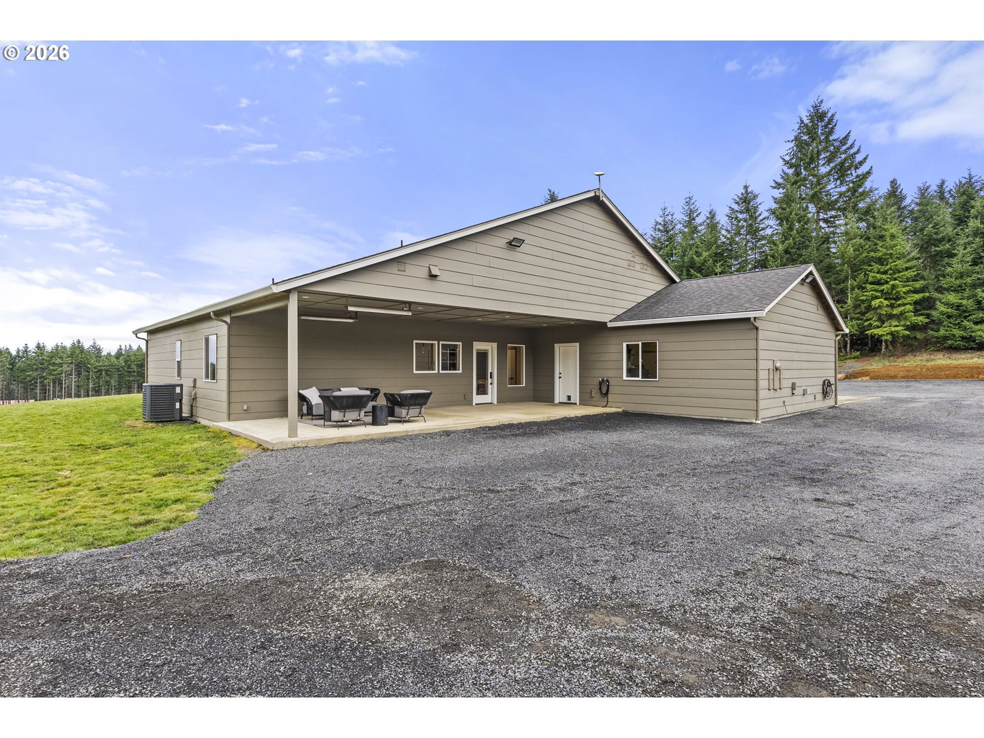 527 Tennessee Road Winlock, WA 98596 - Photo 34 of 48 a view of a house with backyard and garden