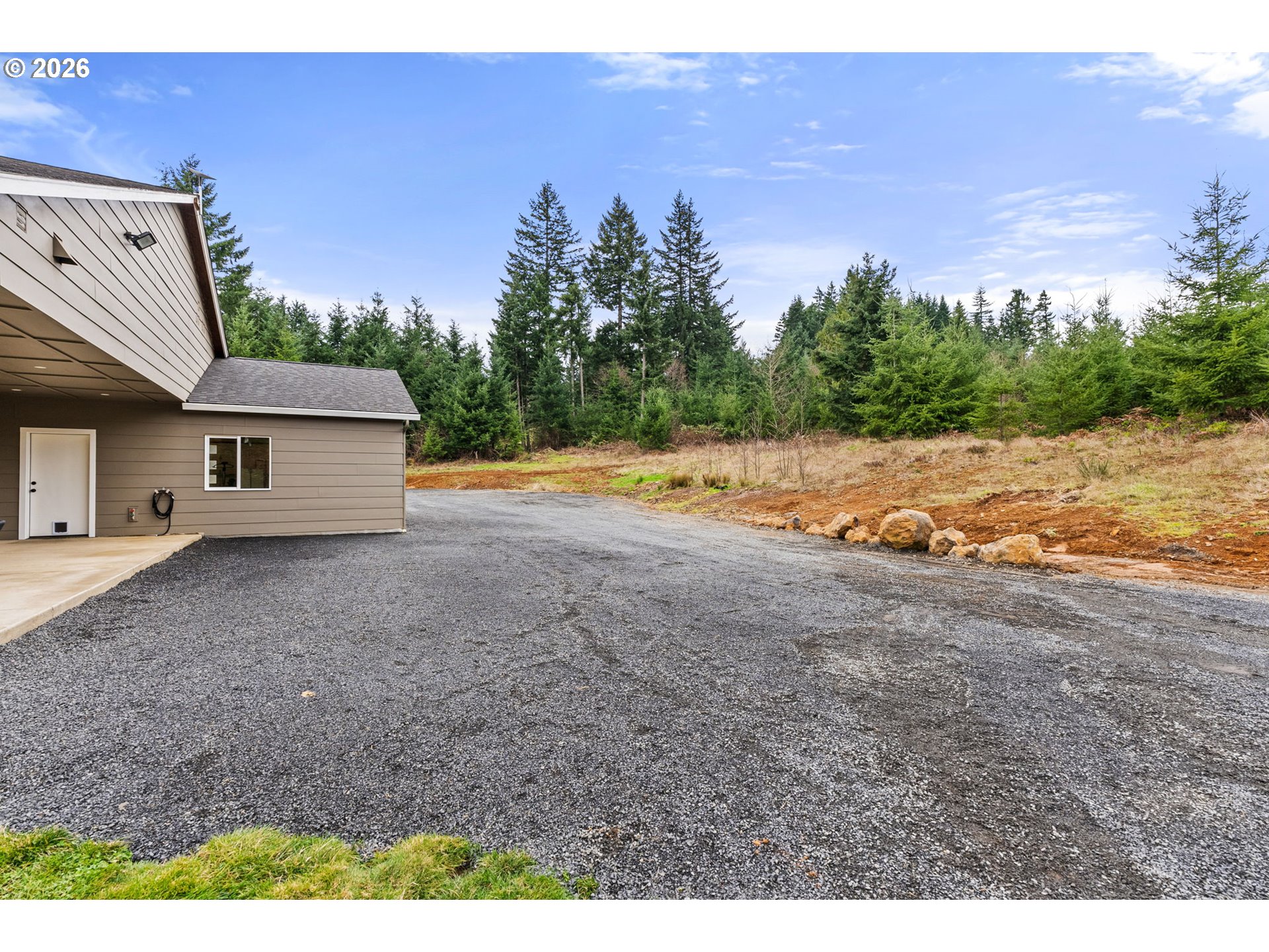 527 Tennessee Road Winlock, WA 98596 - Photo 35 of 48 a view of a house with pool and a yard
