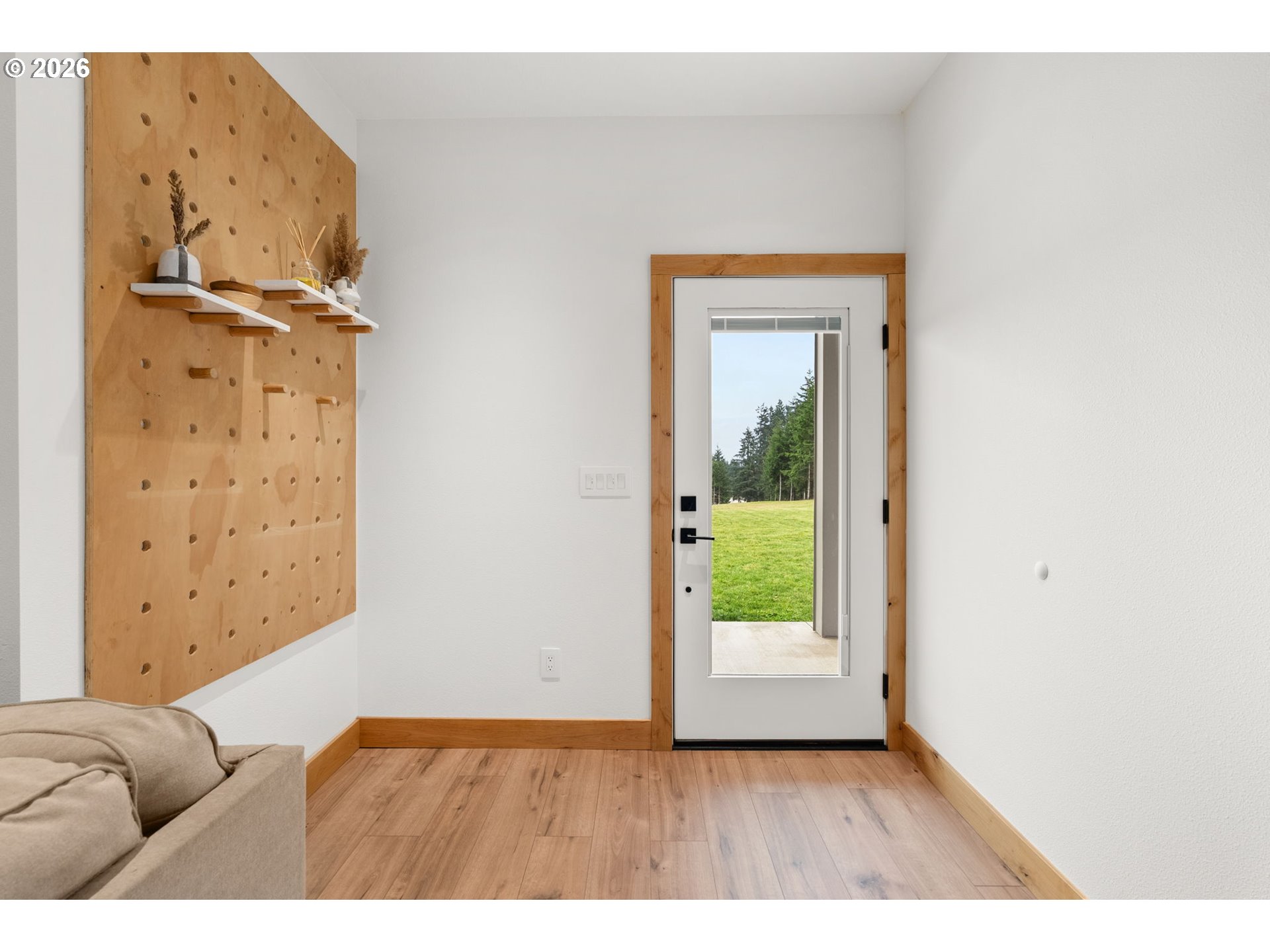 527 Tennessee Road Winlock, WA 98596 - Photo 8 of 48 view of room with window and wooden floor