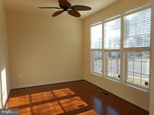 156 Standpipe Road Culpeper, VA 22701 - Photo 3 of 27 Living Room