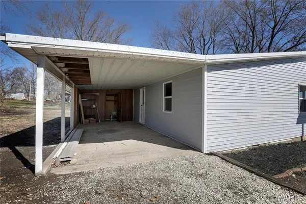 $129,900 | 202 Congress Street, La Belle, MO 63447