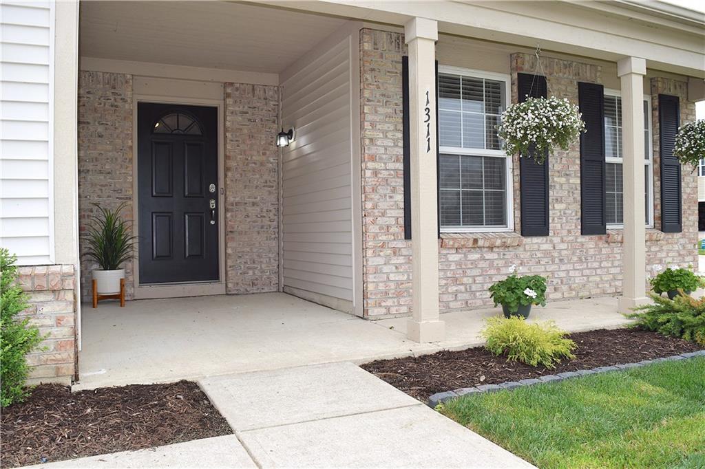 1311 Blue Ridge Lane Brownsburg, IN 46112 - Photo 3 of 33 Gallery Image 3