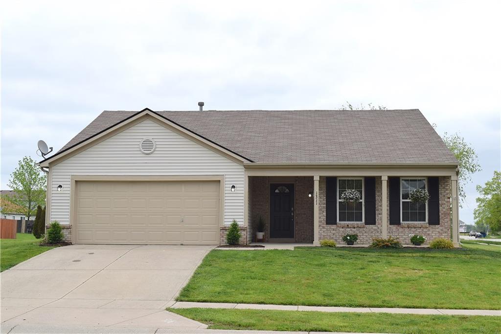 1311 Blue Ridge Lane Brownsburg, IN 46112 - Photo 4 of 33 Gallery Image 4