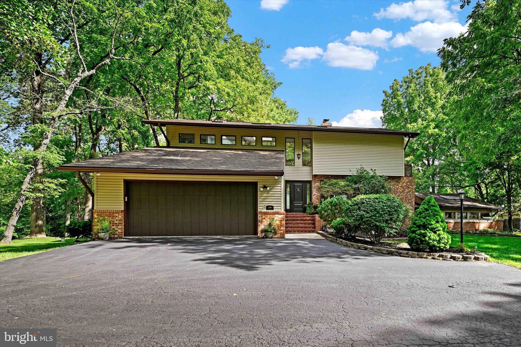 339 Eagle Hill Road Pasadena, MD 21122 - Photo 2 of 80