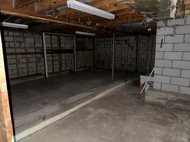 a view of a yard with an outdoor space