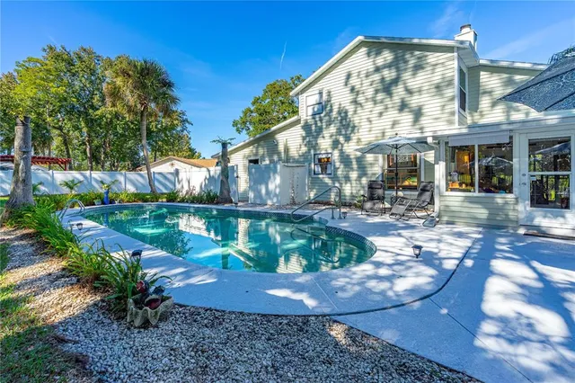 a view of a garden with a fountain