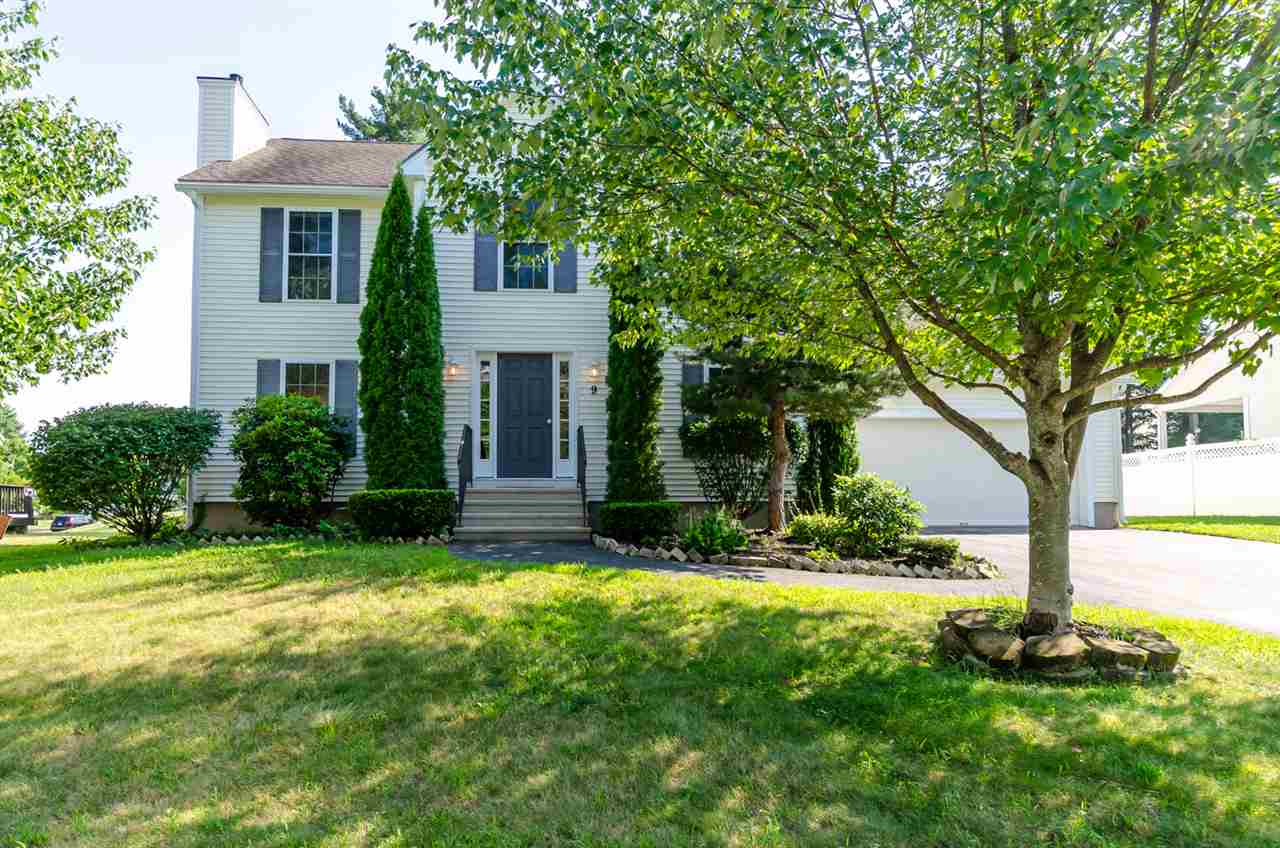 9 Hibiscus Way Nashua, NH 03062 - Photo 1 of 40