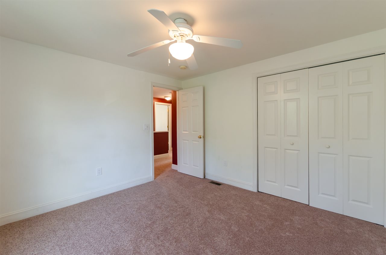 9 Hibiscus Way Nashua, NH 03062 - Photo 22 of 40