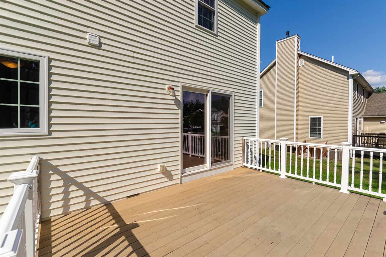 9 Hibiscus Way Nashua, NH 03062 - Photo 35 of 40