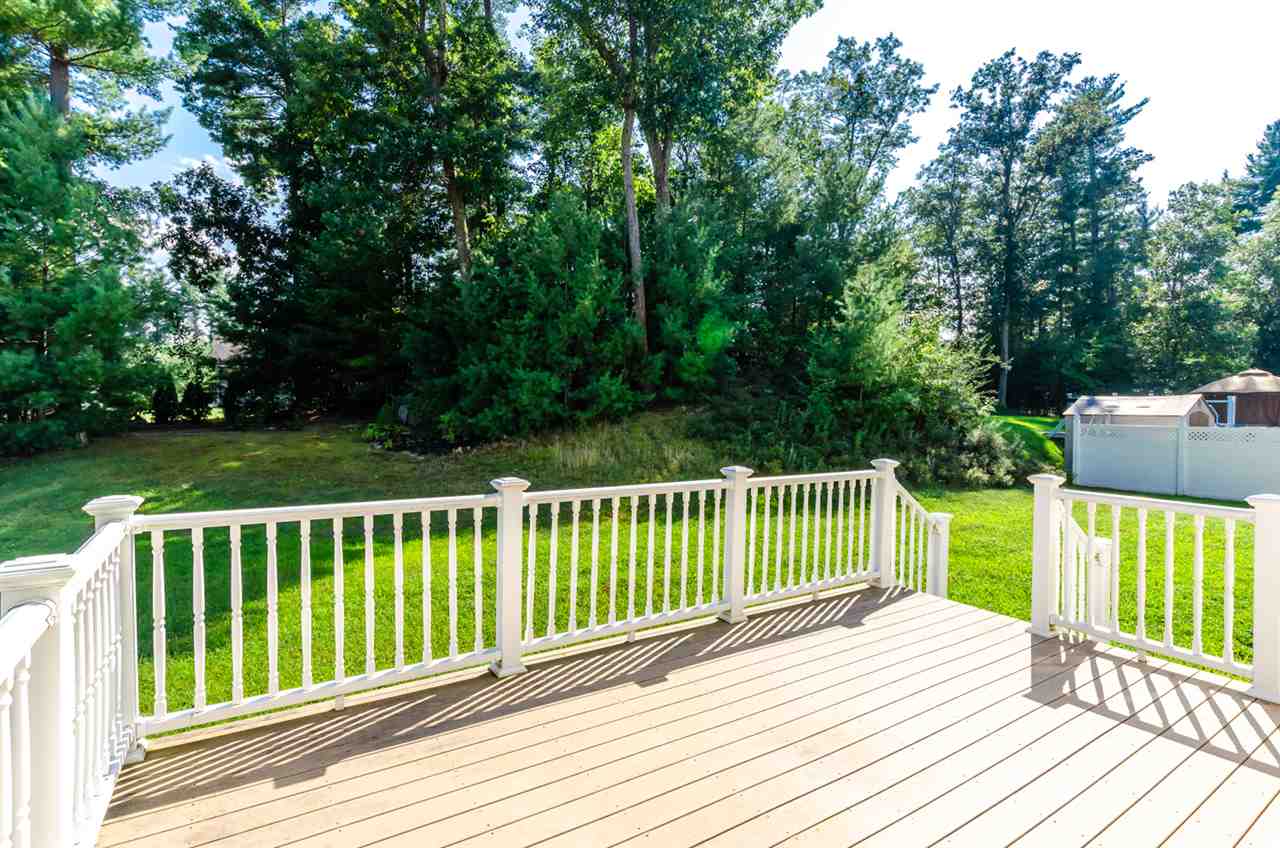 9 Hibiscus Way Nashua, NH 03062 - Photo 37 of 40