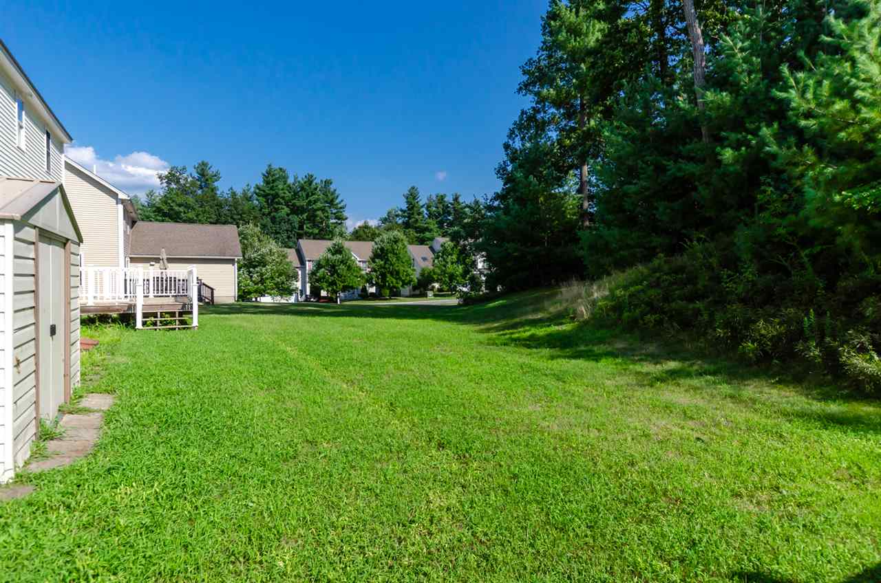9 Hibiscus Way Nashua, NH 03062 - Photo 38 of 40