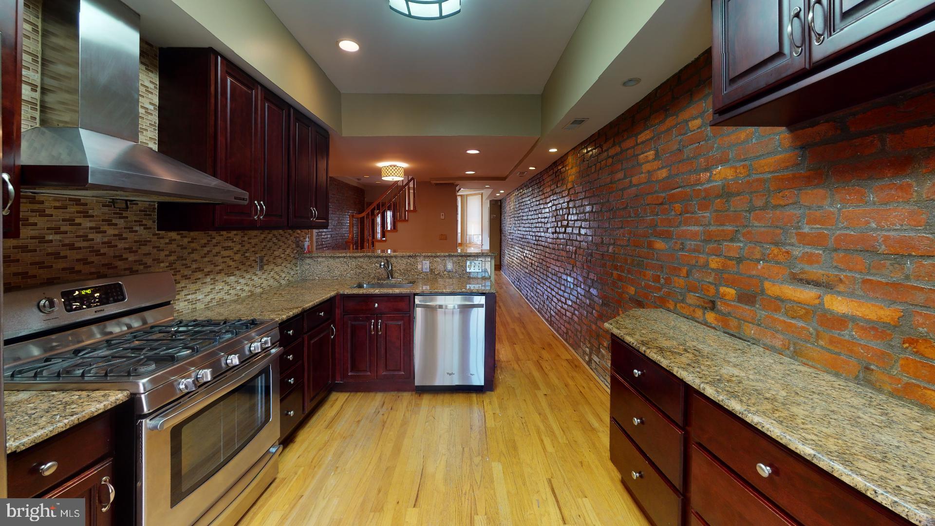 436 15th Street Southeast Washington, DC 20003 - Photo 6 of 47