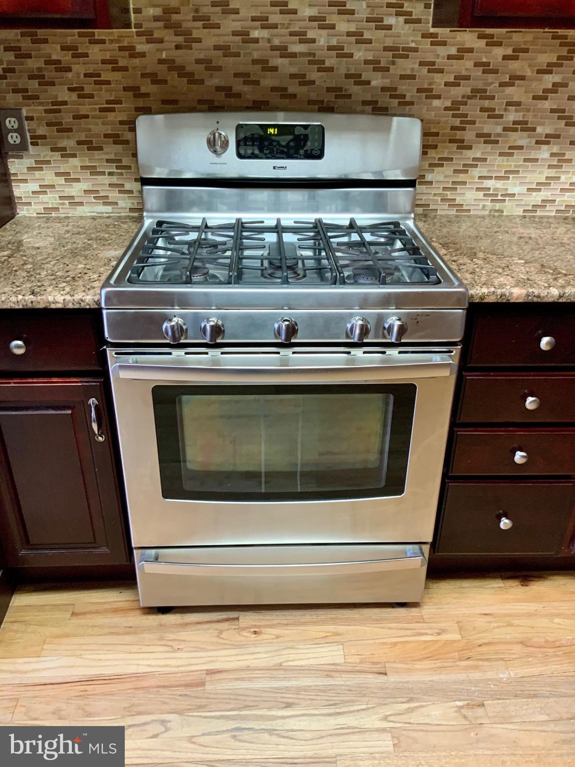 436 15th Street Southeast Washington, DC 20003 - Photo 7 of 47