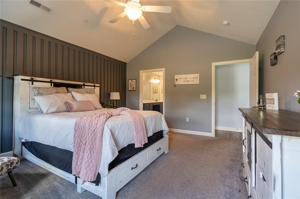 202 Spring Valley Drive Zelienople, PA 16063 - Photo 27 of 40