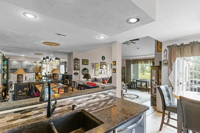 $429,900 | 72B Hilltop Drive, Unit F, North Providence, RI 02904