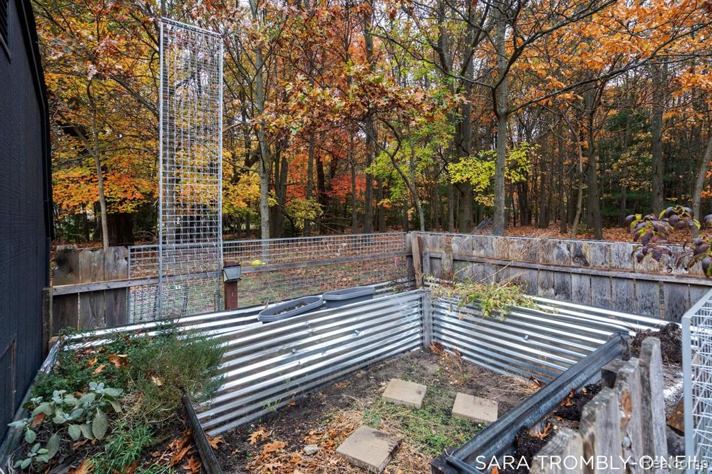 962 Seminole Road Norton Shores, MI 49441 - Photo 44 of 54