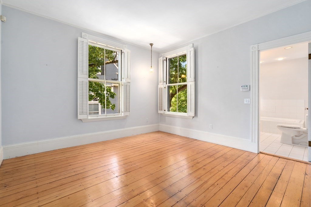 35 Brewster Street Cambridge, MA 02138 - Photo 14 of 20