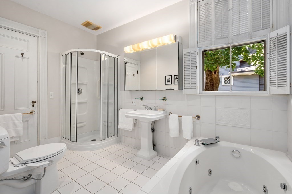 35 Brewster Street Cambridge, MA 02138 - Photo 15 of 20