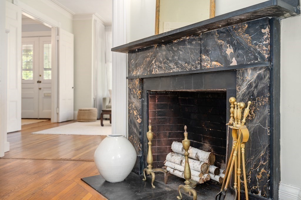 35 Brewster Street Cambridge, MA 02138 - Photo 7 of 20