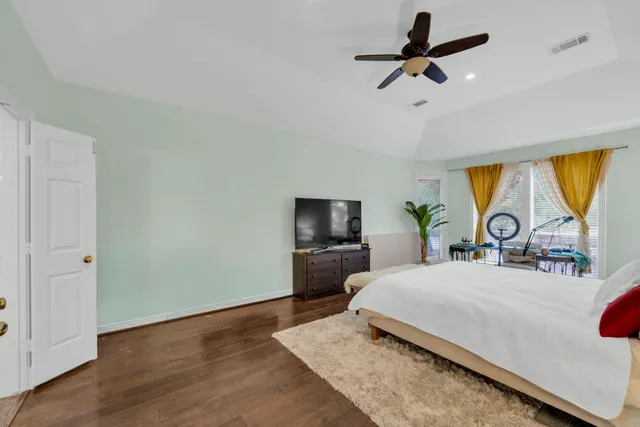 $6,000 | 70 North Skyflower Court, The Woodlands, TX 77381