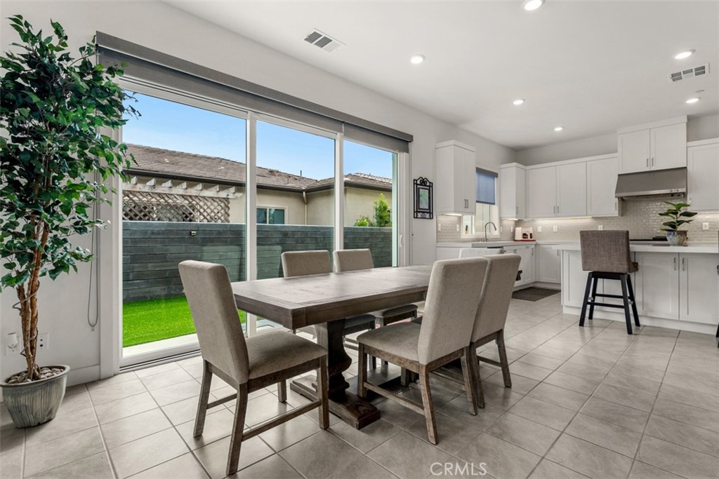 405 Sunrise Road Rancho Mission Viejo, CA 92694 - Photo 25 of 46 Dining Area