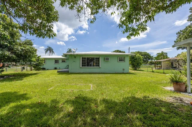 $700,000 | Westview, Miami, FL 33167