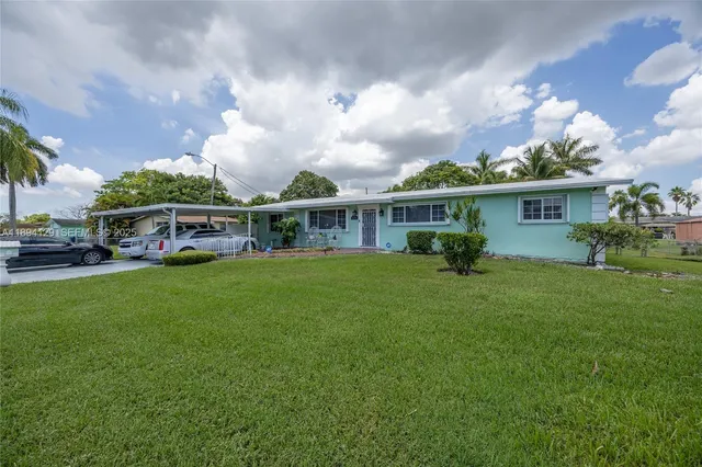 $700,000 | Westview, Miami, FL 33167