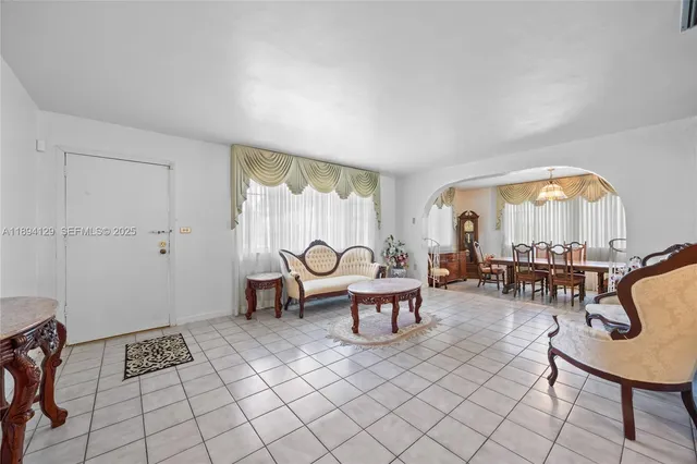 $700,000 | Westview, Miami, FL 33167