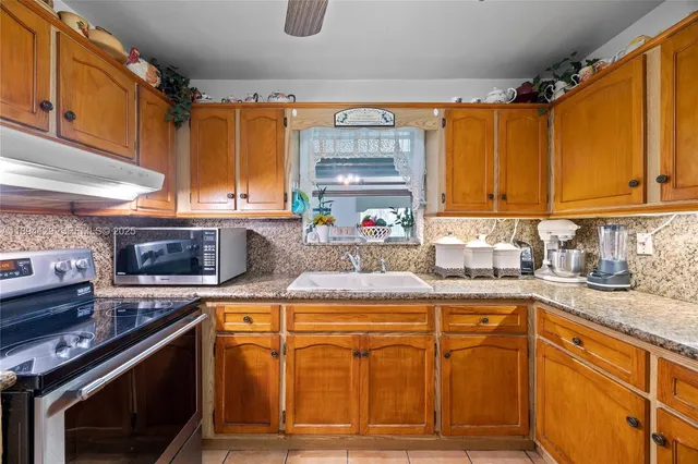 $700,000 | Westview, Miami, FL 33167