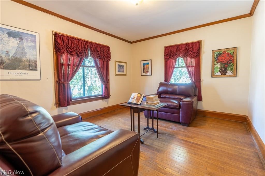 1475 Crest Road Cleveland Heights, OH 44121 - Photo 13 of 23