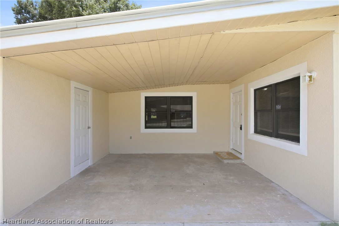 319 Riverside Drive Wauchula, FL 33873 - Photo 3 of 24