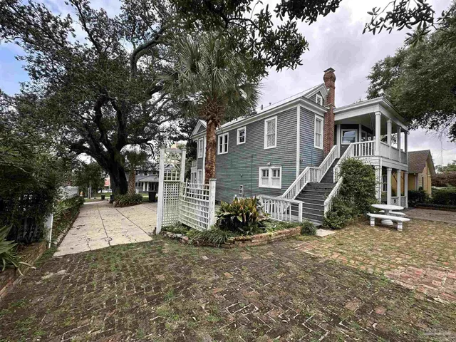 $815,000 | 16 W Lane, Pensacola, FL 32501