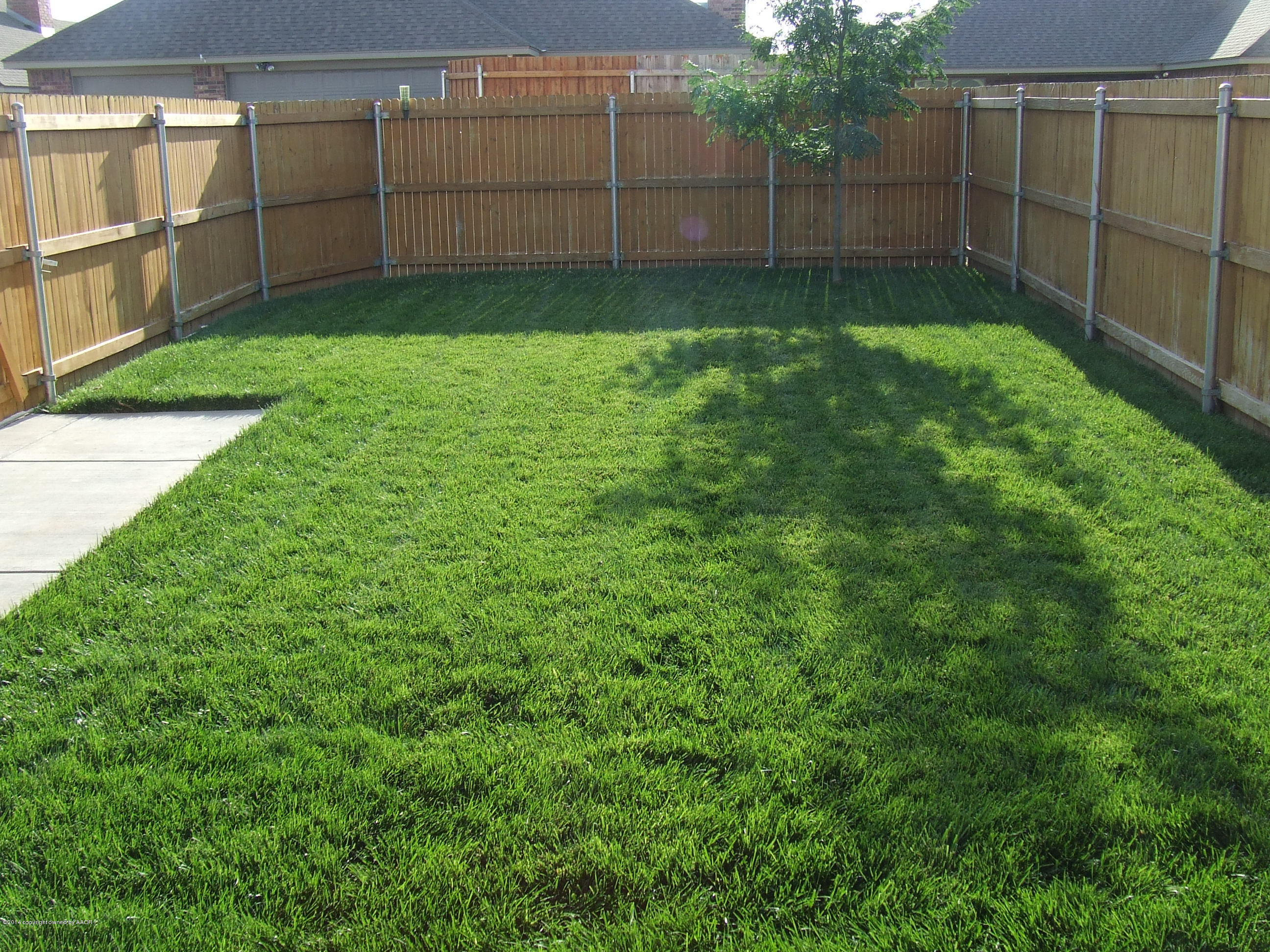 7112 Sinclair Street Amarillo, TX 79119 - Photo 18 of 19 Back Yard