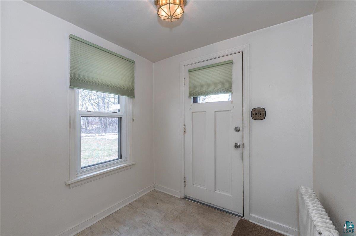 309 96th Avenue West Duluth, MN 55808 - Photo 5 of 21