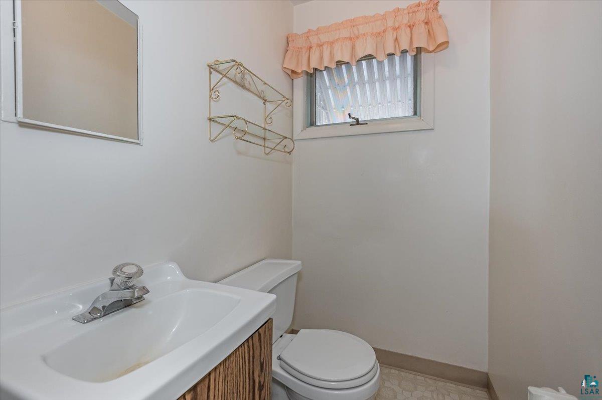 309 96th Avenue West Duluth, MN 55808 - Photo 8 of 21