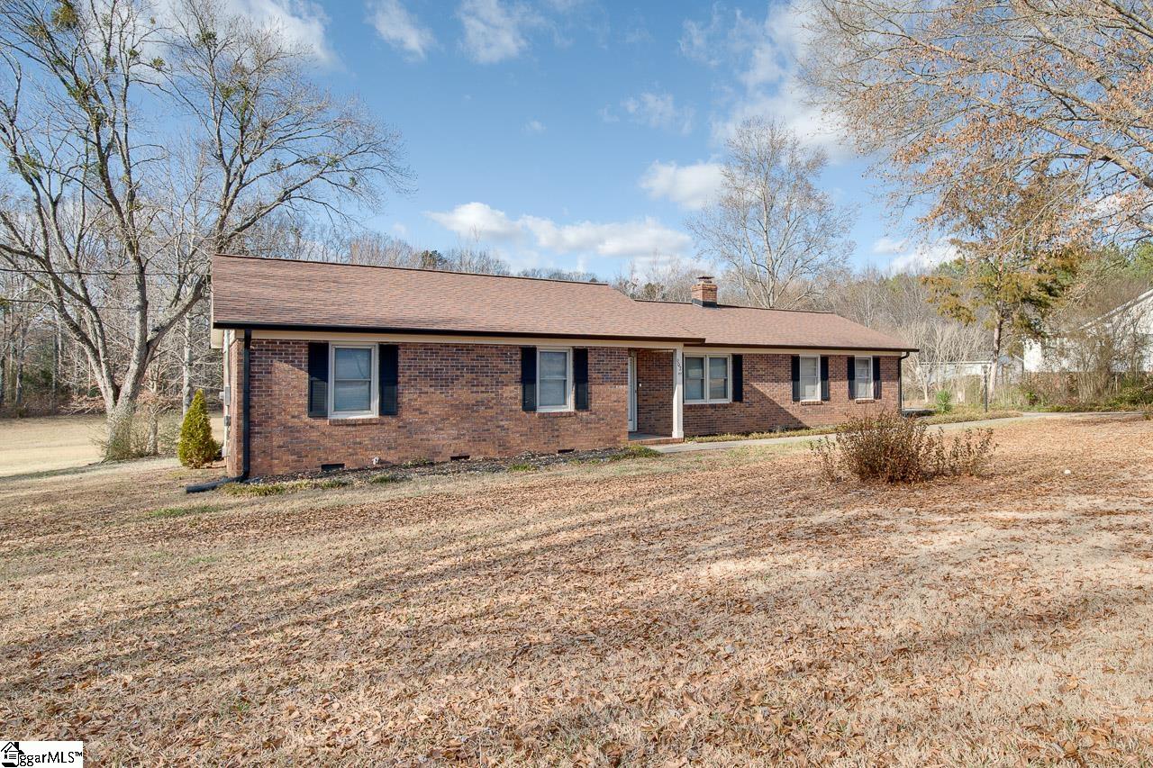902 Zion School Road Easley, SC 29642 - Photo 3 of 29