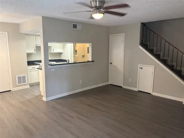 $1,000 | 5650 Birchmont Drive, Unit B, Houston, TX 77091