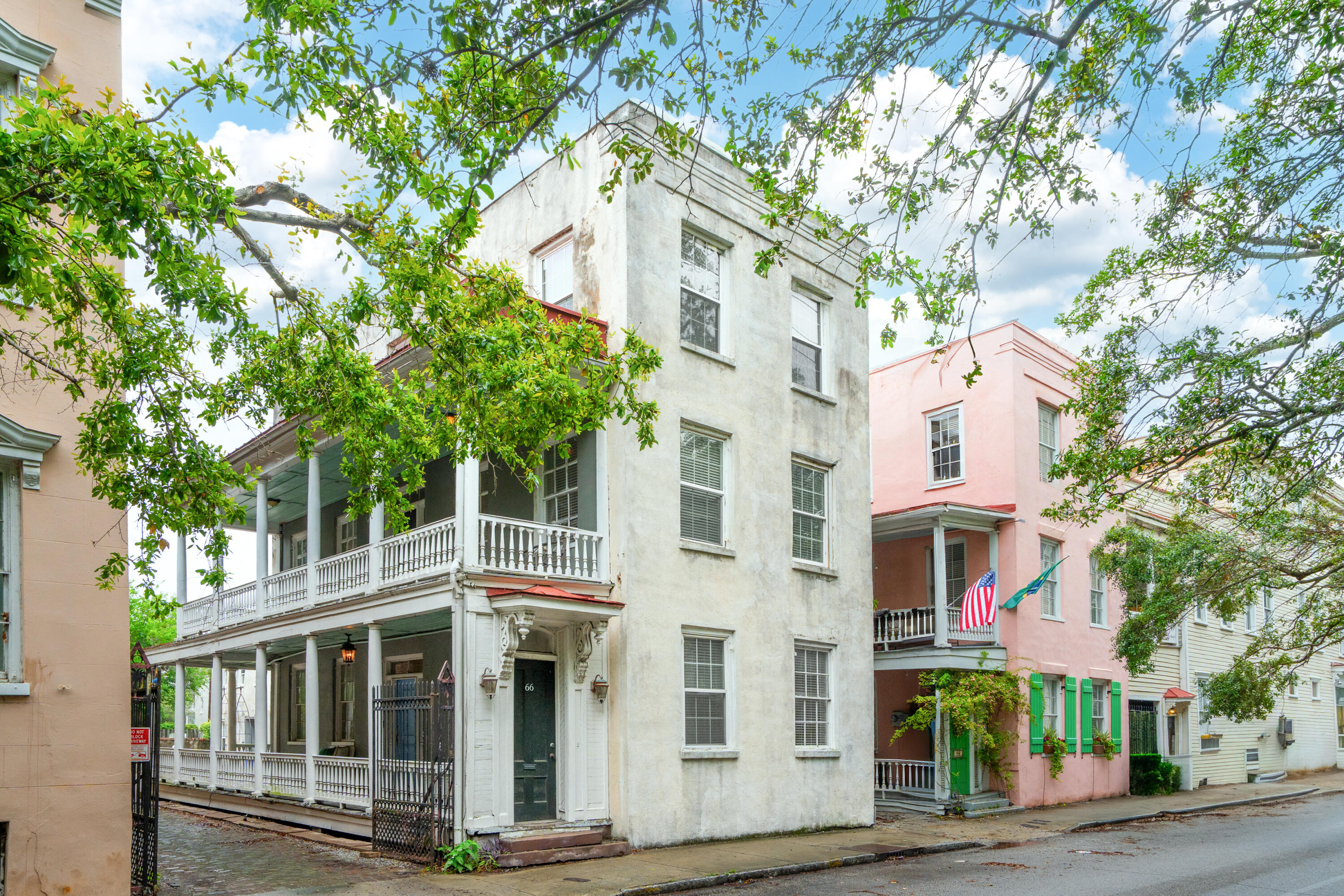 66 Beaufain Street Charleston, SC 29401 - Photo 1 of 23 66BeaufainSt-KeenEyeMarketing-002