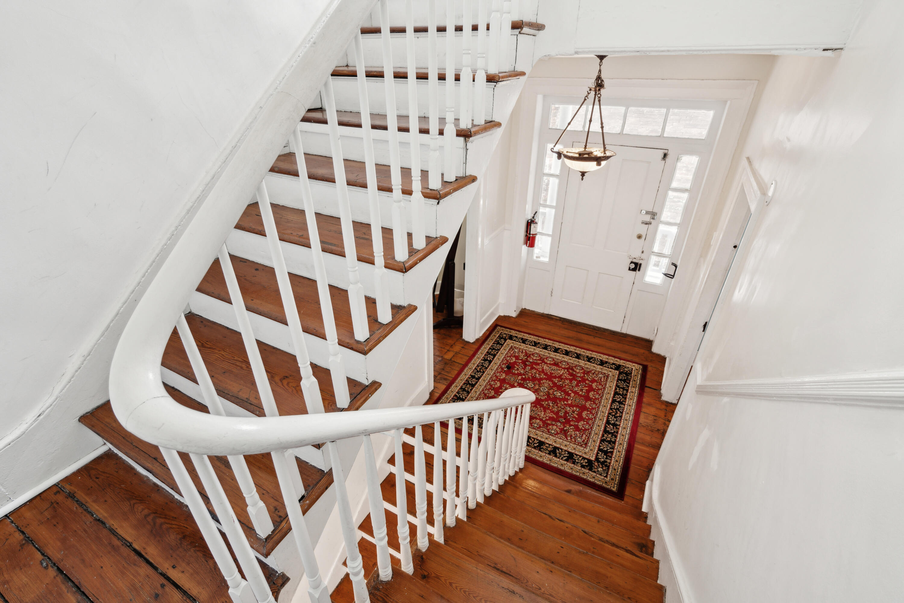 66 Beaufain Street Charleston, SC 29401 - Photo 12 of 23 66BeaufainSt-KeenEyeMarketing-024