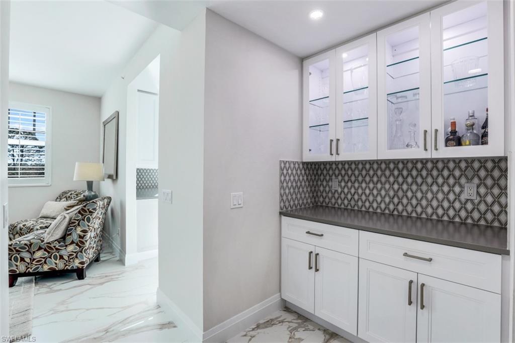 425 Cove Tower Drive, Unit 301 Naples, FL 34110 - Photo 17 of 43