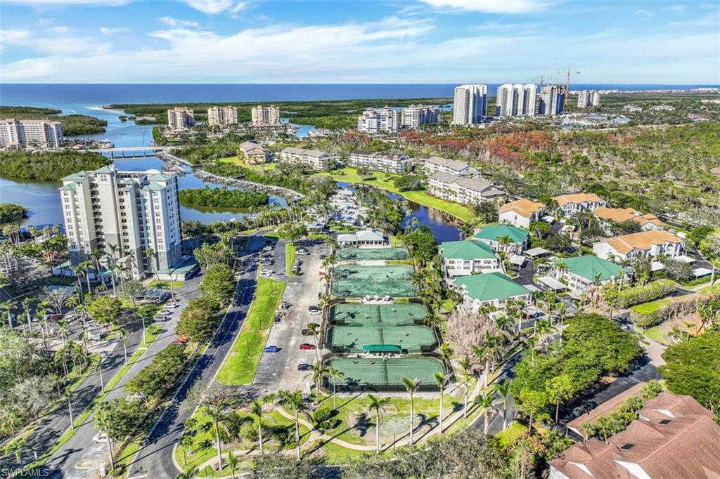 425 Cove Tower Drive, Unit 301 Naples, FL 34110 - Photo 38 of 43