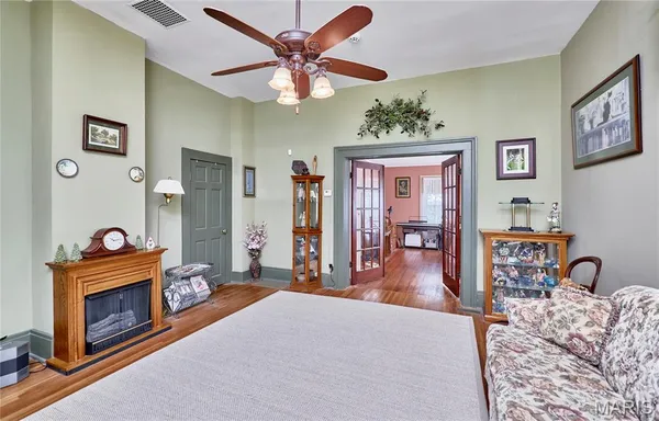 $450,000 | 403 North Main Street, Louisiana, MO 63353