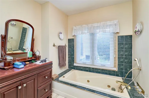 $450,000 | 403 North Main Street, Louisiana, MO 63353