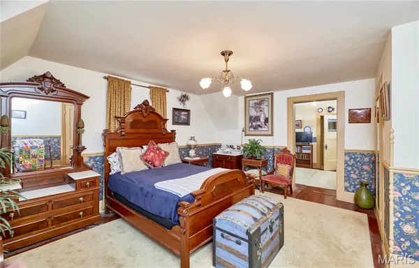 $450,000 | 403 North Main Street, Louisiana, MO 63353