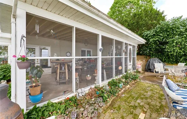 $450,000 | 403 North Main Street, Louisiana, MO 63353