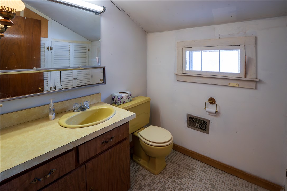 7310 Lake Road Sodus, NY 14551 - Photo 31 of 38