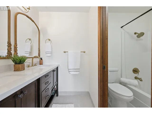 $268,000 | 3230 Northeast 29th Street, Gresham, OR 97030