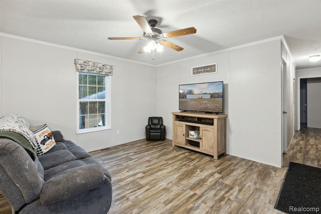 2619 East Deckerville Road Caro, MI 48723 - Photo 5 of 18 Gallery Image 5