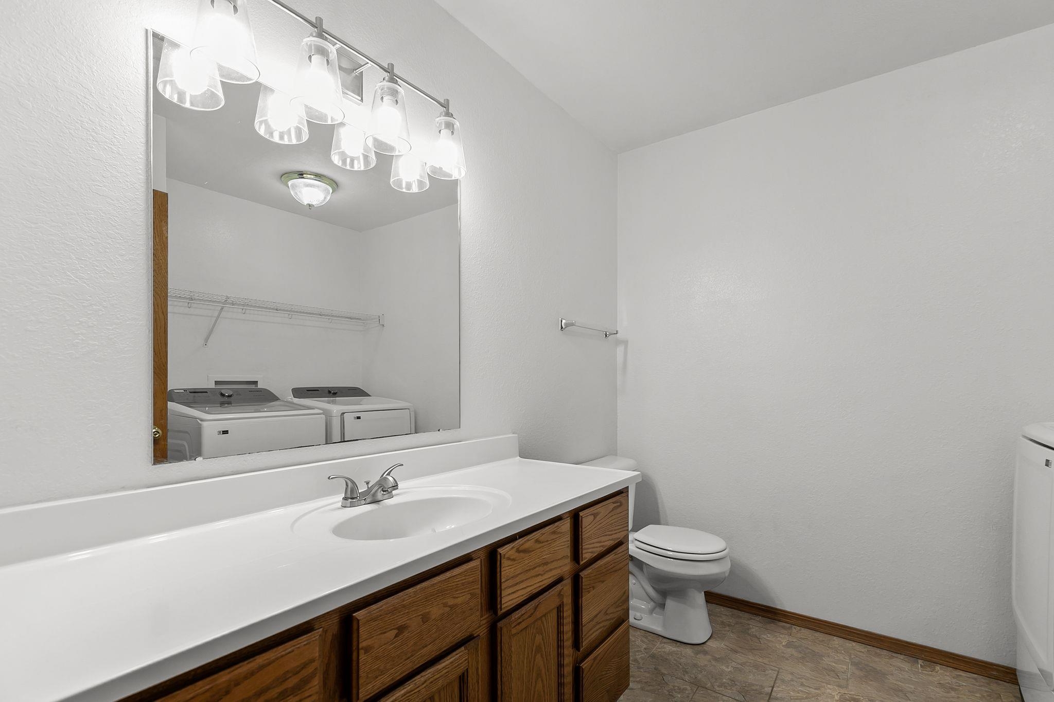 1001 County Rd V Fond du Lac, WI 54935 - Photo 12 of 40